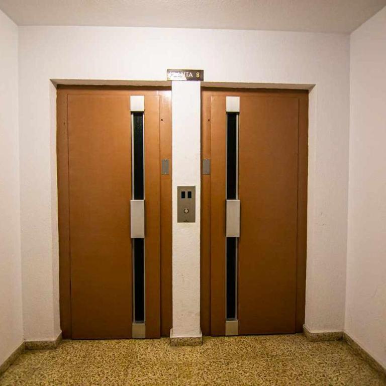 Apartamento con balcón cerca María Zambrano - Apartamento de 2 dormitorios - 21