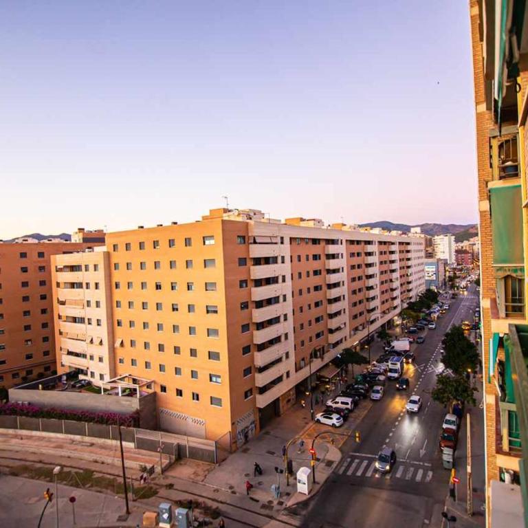 Apartamento con balcón cerca María Zambrano - Apartamento de 2 dormitorios - 22