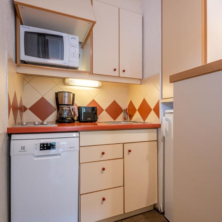 Résidence Pierre & Vacances Les Ravines - Studio avec Alcôve de Couchage (4 Personnes) - Vue sur Montagne - 4