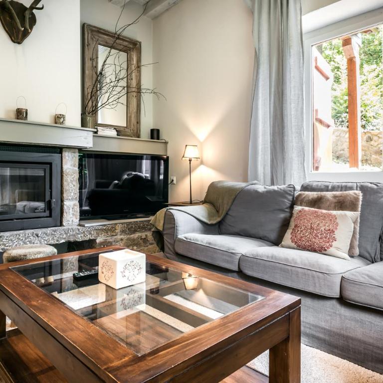Casa Aneto by Totiaran - Three-Bedroom House - 5