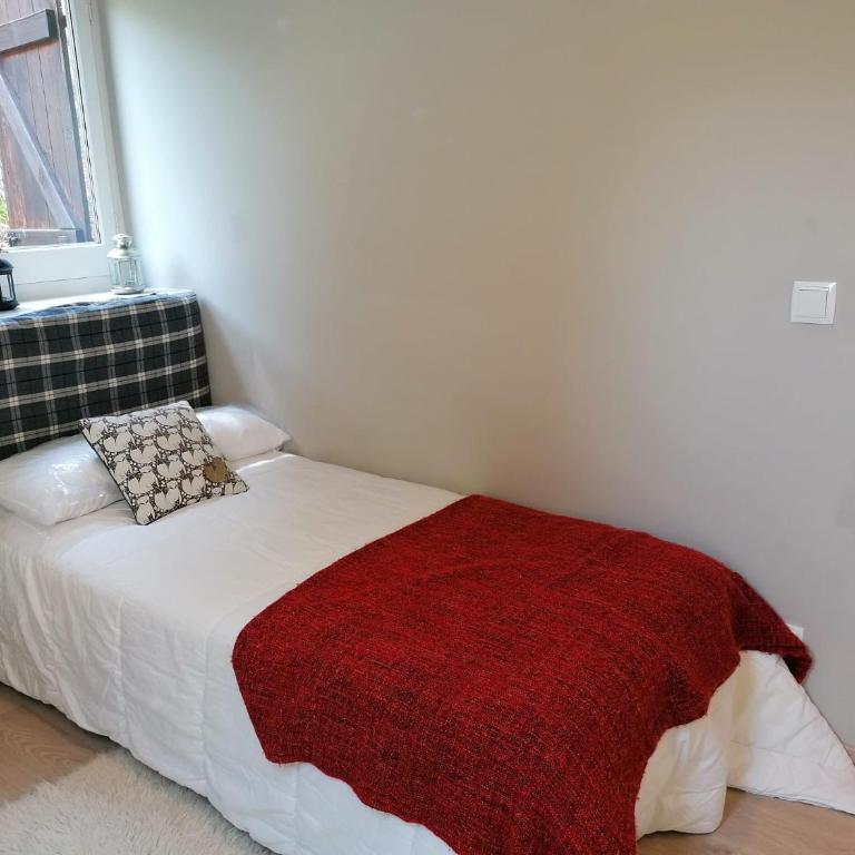 Casa Aneto by Totiaran - Three-Bedroom House - 22