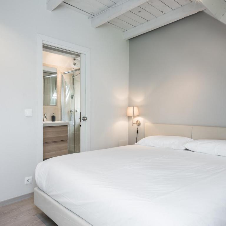 Casa Aneto by Totiaran - Three-Bedroom House - 17
