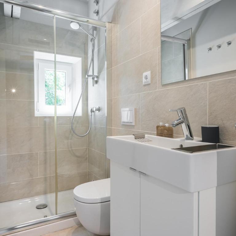 Casa Aneto by Totiaran - Three-Bedroom House - 24