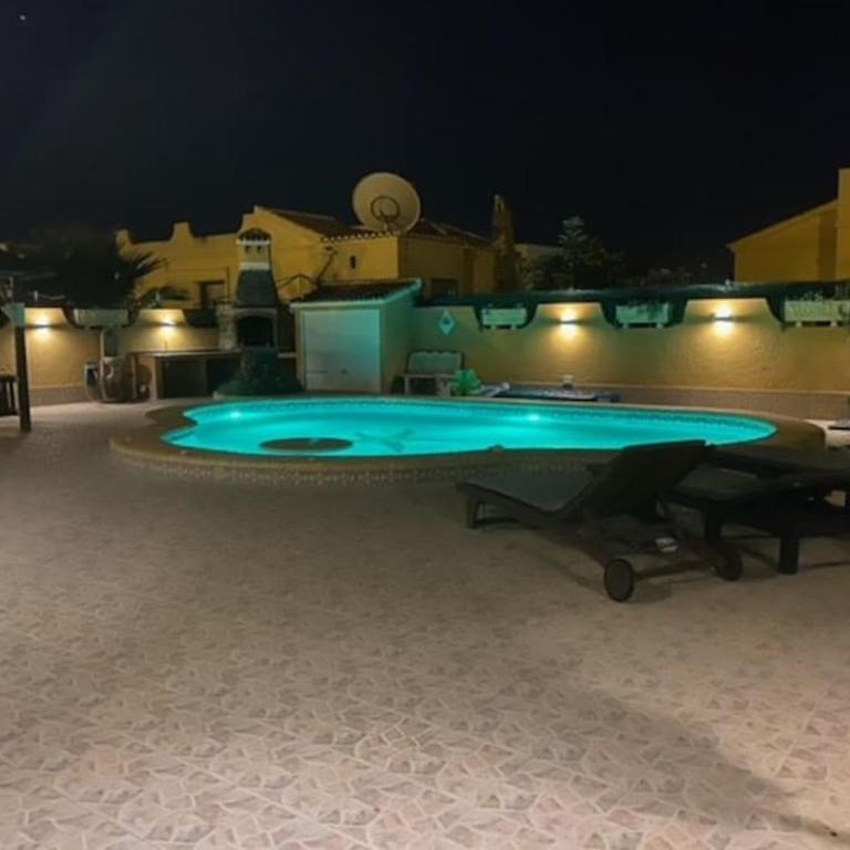 Agradable villa con piscina - Casa de 2 dormitorios - 44