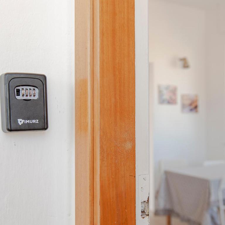 Suite Attico in Centro - Parcheggio Gratuito - Apartment with Balcony - 12