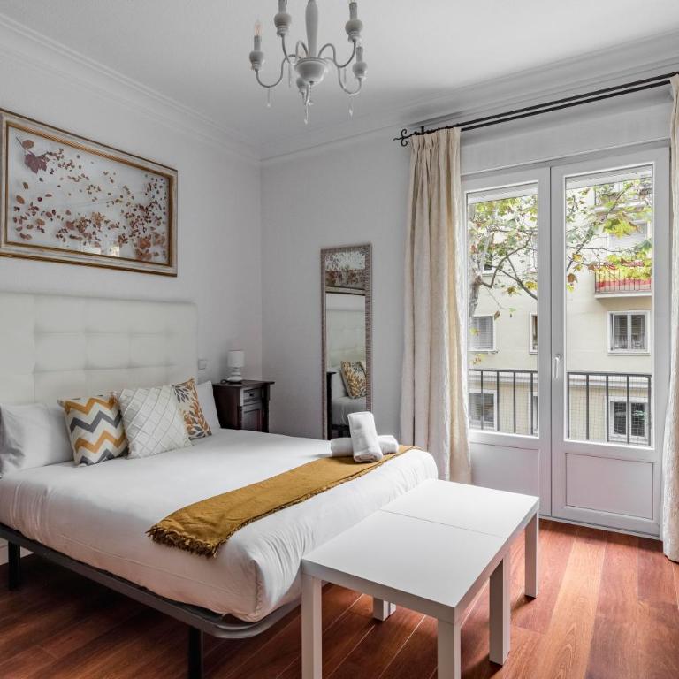 Dobo Madrid Orense - Apartment - 17