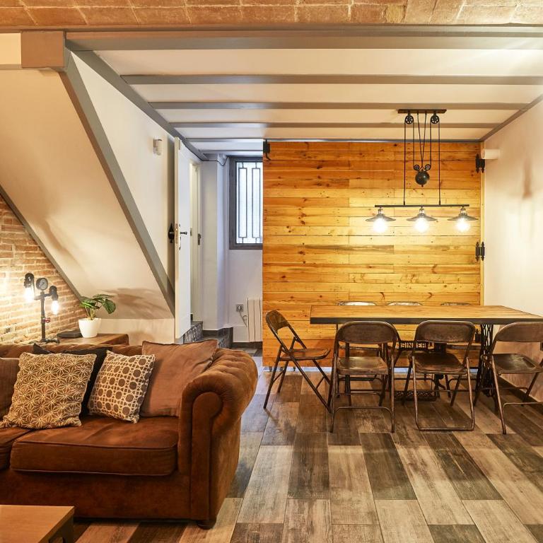 BBarcelona Dúplex Poble Sec - Three-Bedroom Apartment - 1