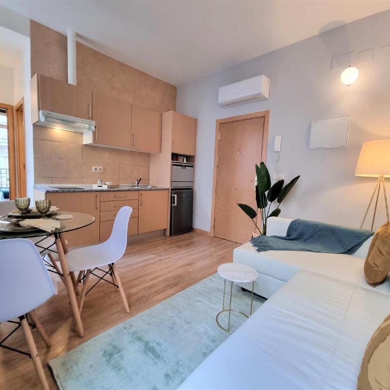 Apartamentos San Isidro - Apartment with Balcony - 3