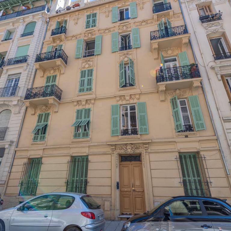 Heart of Nice, Authentic Niçois charm, terrace - Appartement 2 Chambres - 24
