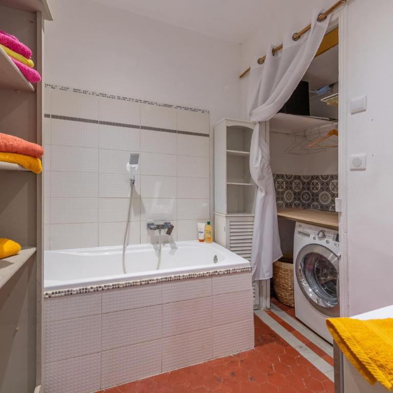 Heart of Nice, Authentic Niçois charm, terrace - Appartement 2 Chambres - 15