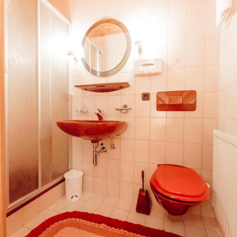 Zimmer & Ferienwohnungen Dandler - Doppelzimmer mit Balkon - 4