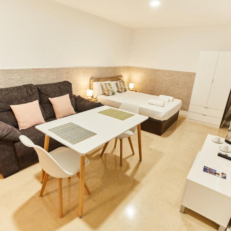 Charming House - Calm and comfort in the center - Apartamento - 5