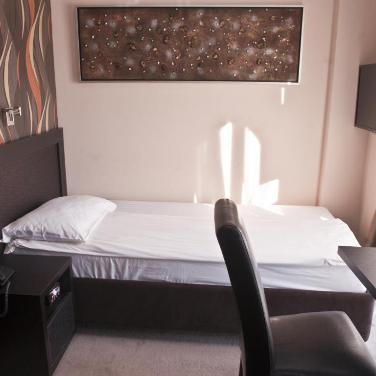 Hotel Crnogorska Kuća - Single Room - 1