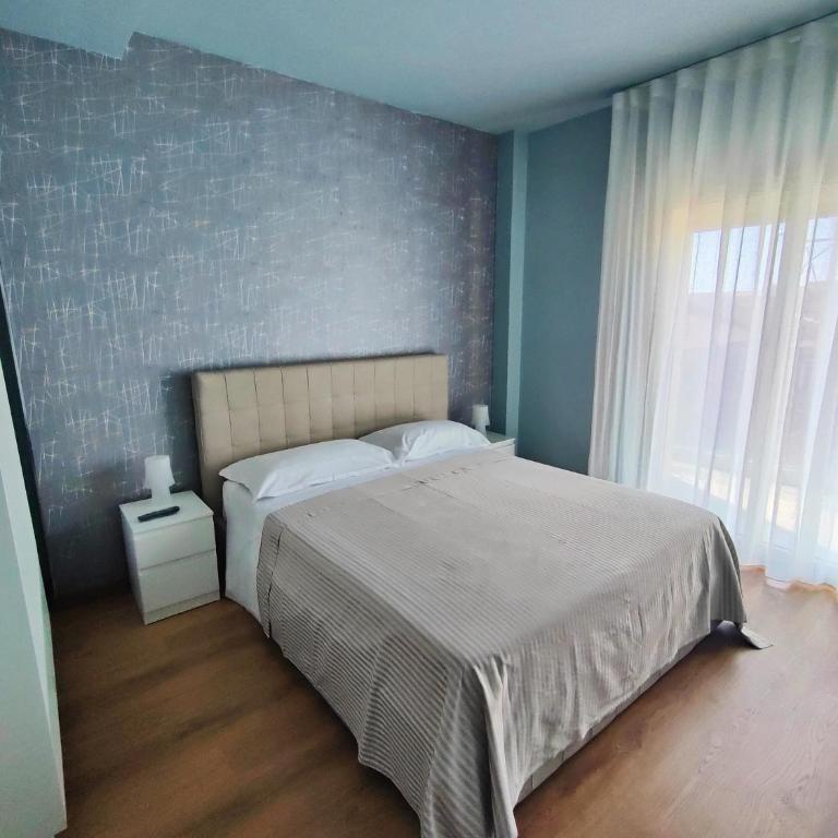 Flavi Home B&B - Deluxe Single Room with Balcony - 2