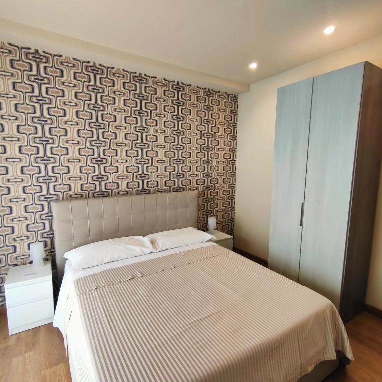 Flavi Home B&B - Deluxe Single Room with Balcony - 5