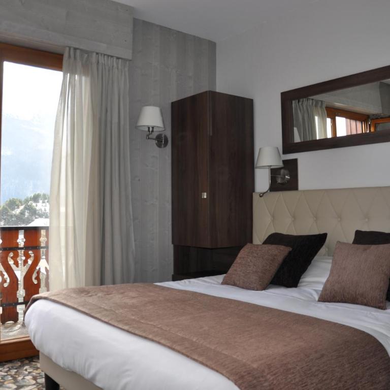 ALPINA LODGE VANOISE ex hotel du soleil - Superior Double/Twin Room with Access to the Panoramic Sauna and Nordic Bath - 1