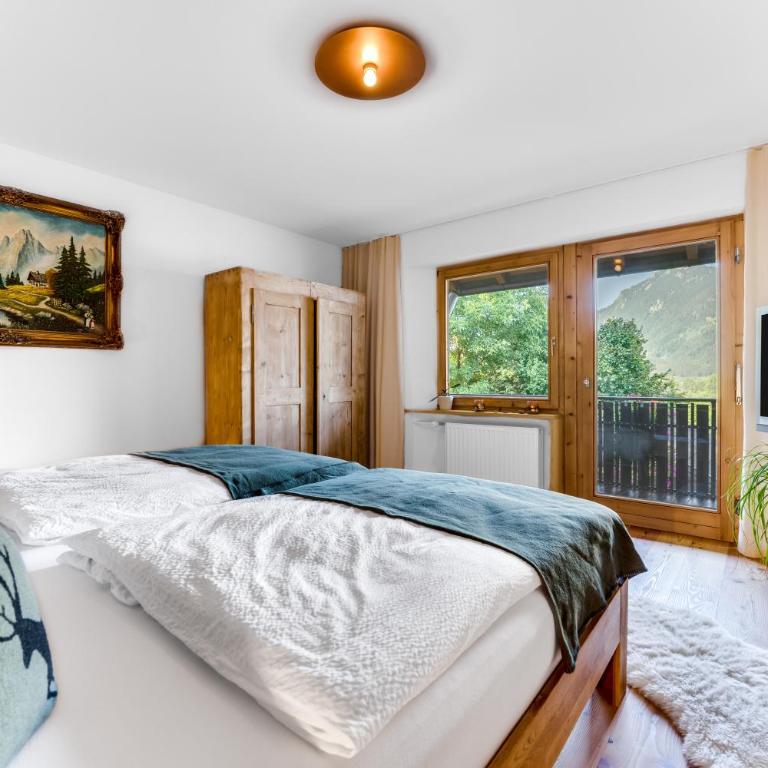 Luxus Ferienwohnung mit Badewanne, Kamin und Bergblick - Apartment mit 1 Schlafzimmer - 3