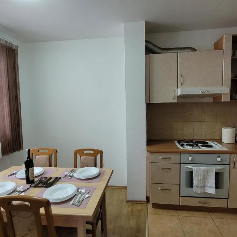 Apartment - Sunny Peaks - One-Bedroom Apartment - 3