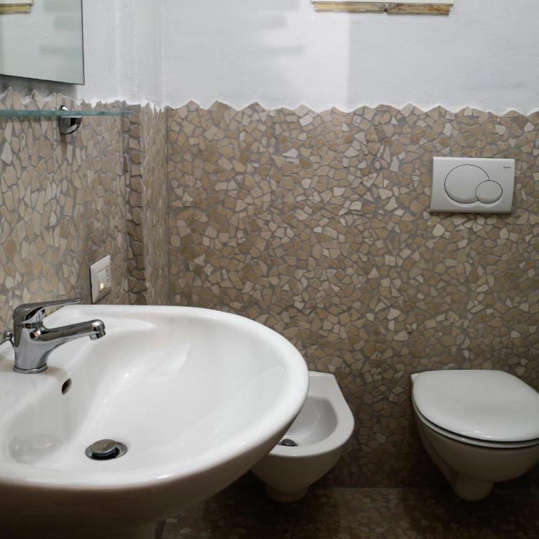 S@sso Matto - Camera Doppia con Letti Singoli con Bagno Privato - 12