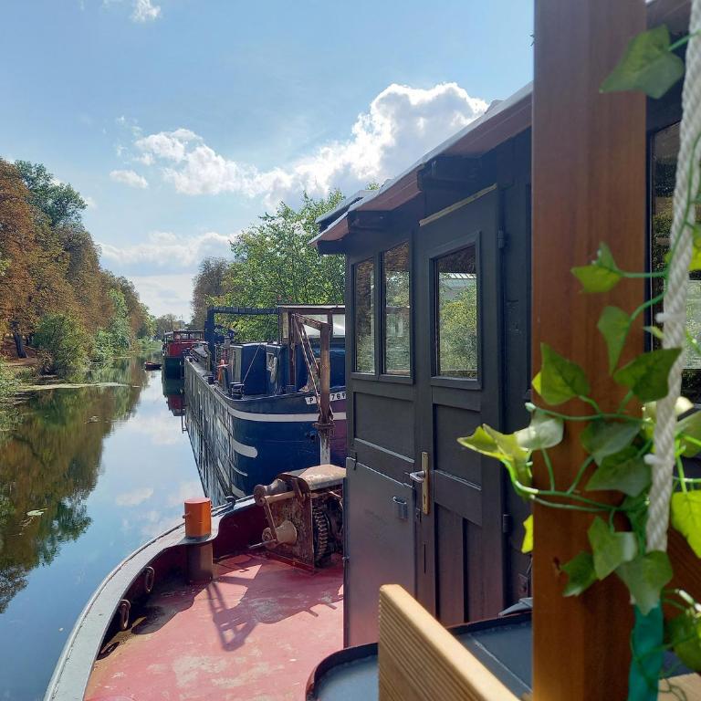 Appartement atypique indépendant sur péniche - Appartement avec Terrasse - 53