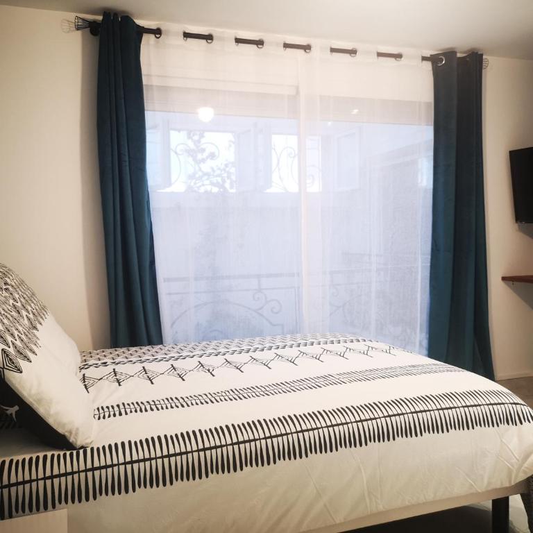 STUDIO COSY HYPER CENTRE GARE AMIENS WIFI NETFLIX 2 PERS - Appartement 1 Chambre - 18