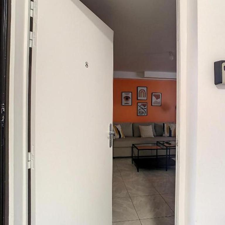 GRAND T2 GARE AMIENS TOUT CONFORT 2PERS WIFI - One-Bedroom Apartment - 13