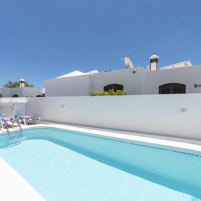 Villa Orzola by Villa Plus - Villa - 10