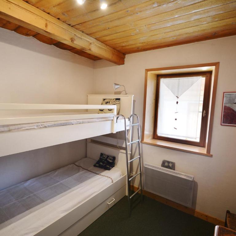 Chalet rénové 8 pers. proche centre et pistes avec parking - FR-1-684-22 - Apartamento - 4