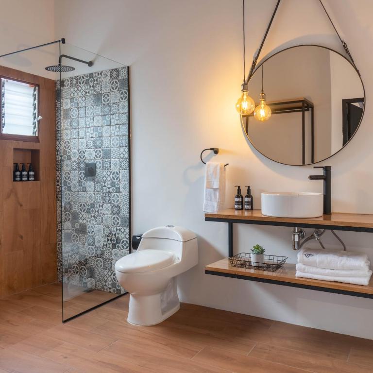 Casa Medallo - Comfort Triple Room with Shower - 3