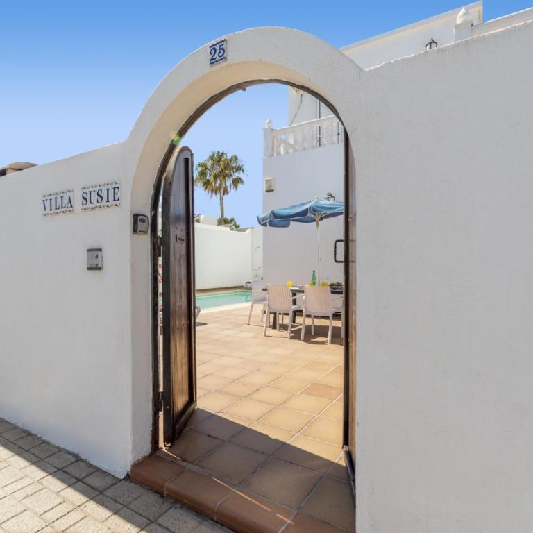 Villa Susie by Villa Plus - Villa - 19