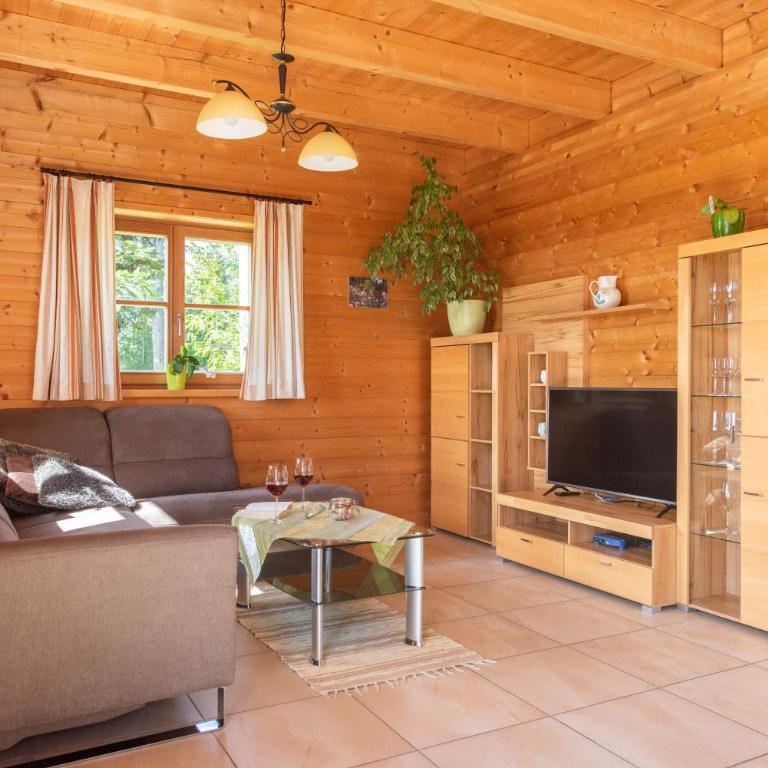 Ferienhaus in ruhiger Lage - 3 Schlafzimmer- große Terrasse - Haus mit 3 Schlafzimmern - 2