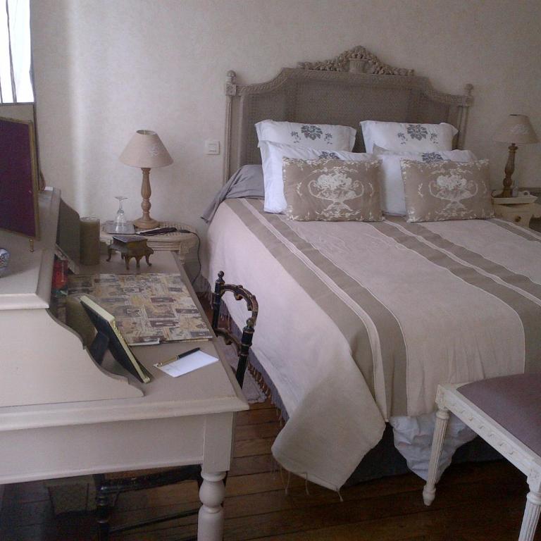 Maison du Théâtre Saint Bonnet - Chambre Double Supérieure - 1