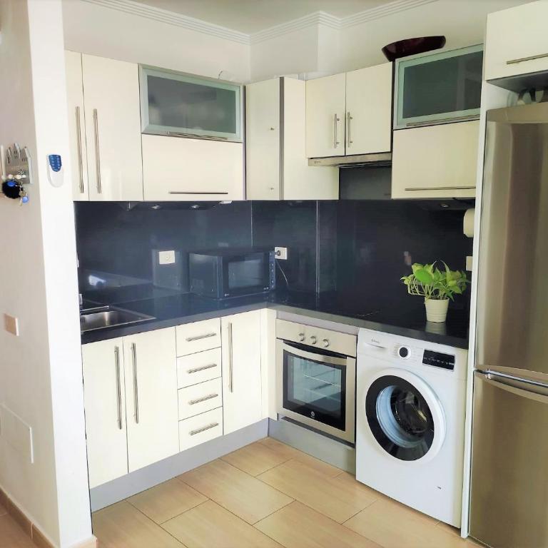 Sunshine Apartment Los Cristianos - Apartamento de 2 dormitorios - 7