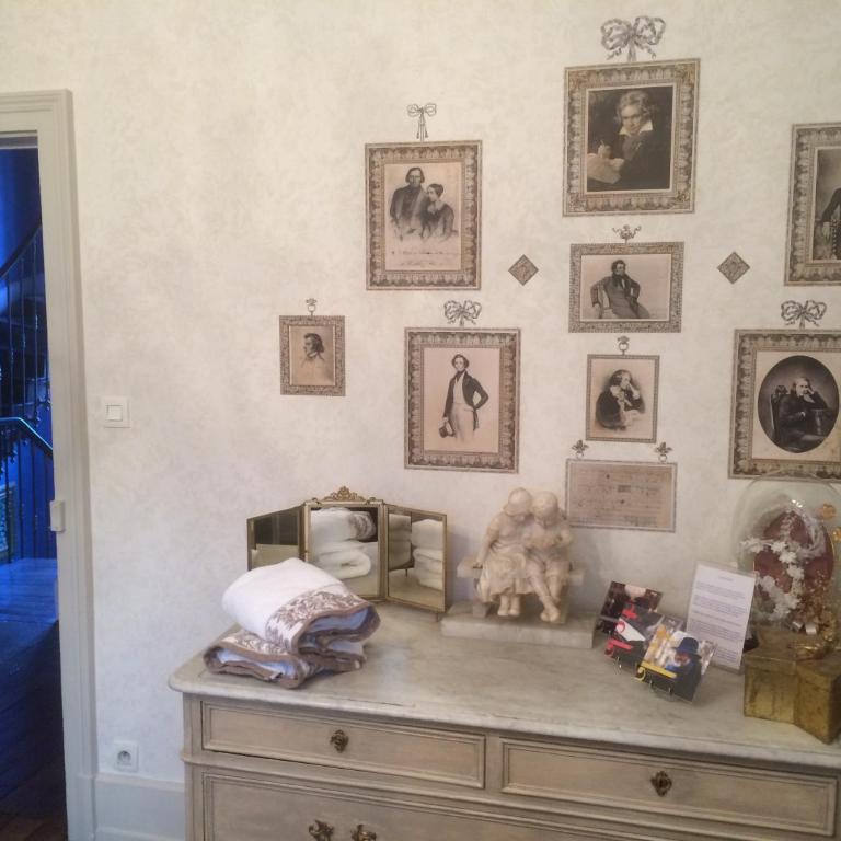 Maison du Théâtre Saint Bonnet - Chambre Double Supérieure - 3