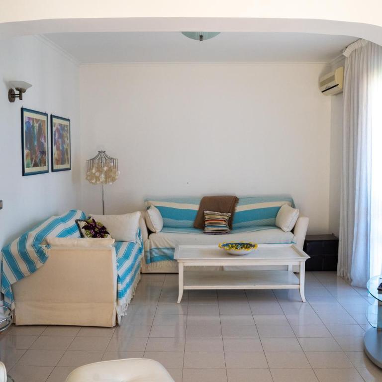 Elegant apartment in residence with large pool - Appartamento con 2 Camere da Letto - 28