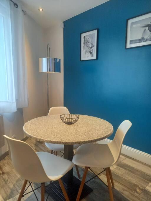 Cosy T2, Meublé de tourisme 3 étoiles, Parking fermé , 2Vélos, Wi-Fi, Clim - Apartamento de 1 dormitorio - 3