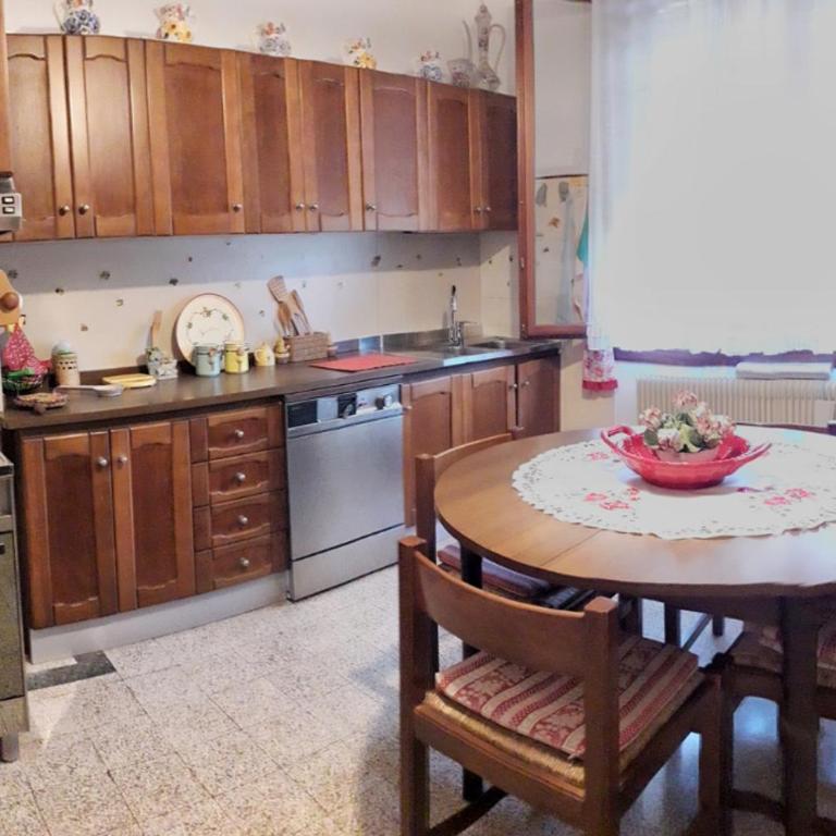 Ampio APPARTAMENTO VICINO AL CENTRO DI TREVISO, PARCHEGGIO GRATUITO - Apartment mit 2 Schlafzimmern - 9