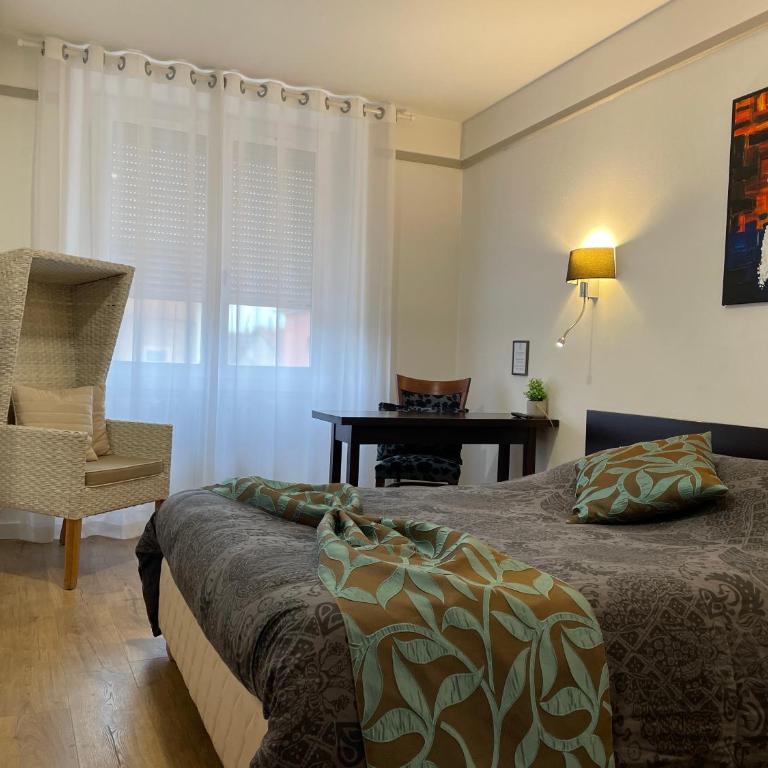 L'EMBLEME - BOUTIQUE HOTEL - Chambre Deluxe avec 2 Lits Doubles - 8