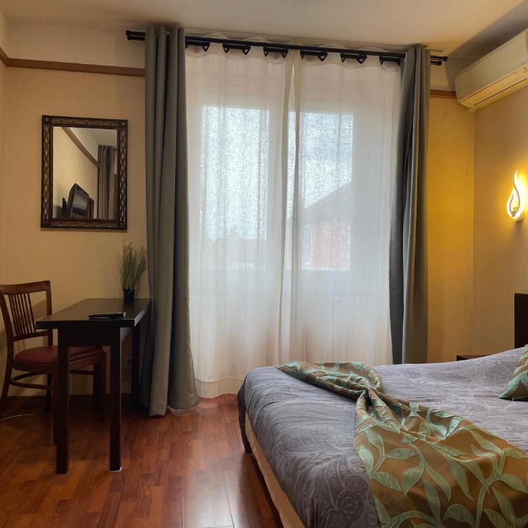 L'EMBLEME - BOUTIQUE HOTEL - Chambre Deluxe avec 2 Lits Doubles - 6