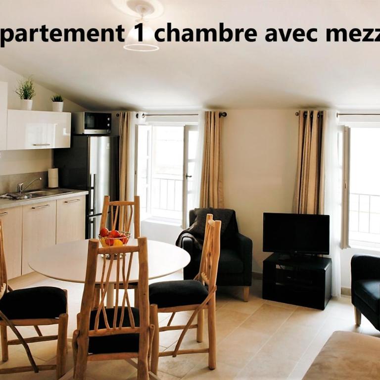 Holiday in Arles -Appartement du Théâtre Antique - One-Bedroom Apartment with Mezzanine - 3