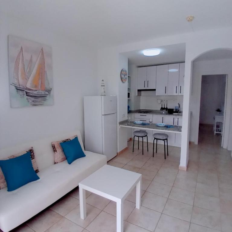 Apartamento La Arena - One-Bedroom Apartment - 3