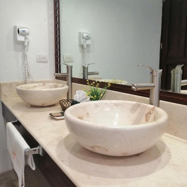 Casa San Roque Valladolid - Estudio con cama extragrande y sofá cama - 3