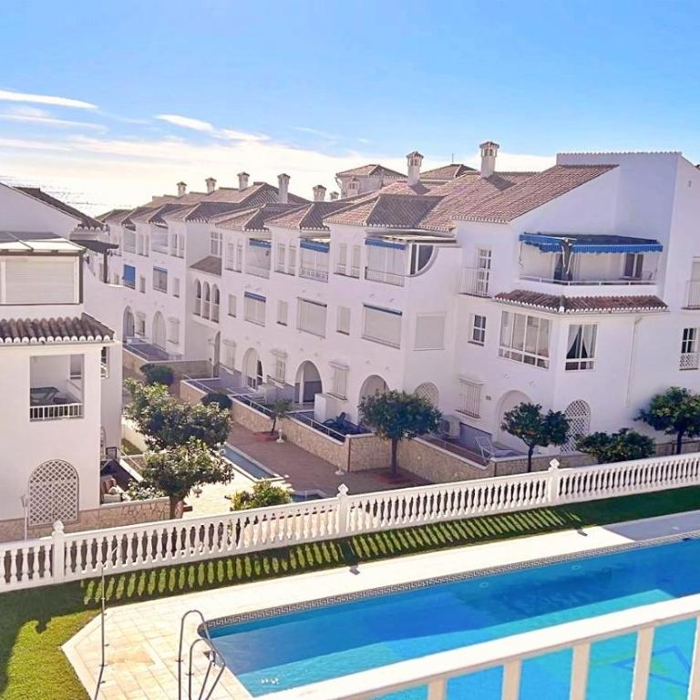 Urbanización Fuentes de Nerja - Apartamento de 2 dormitorios - 4