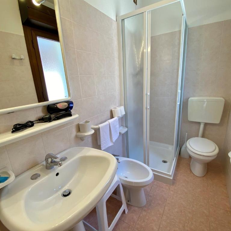 Hotel Rosa Caorle - Camera Tripla Comfort - 1