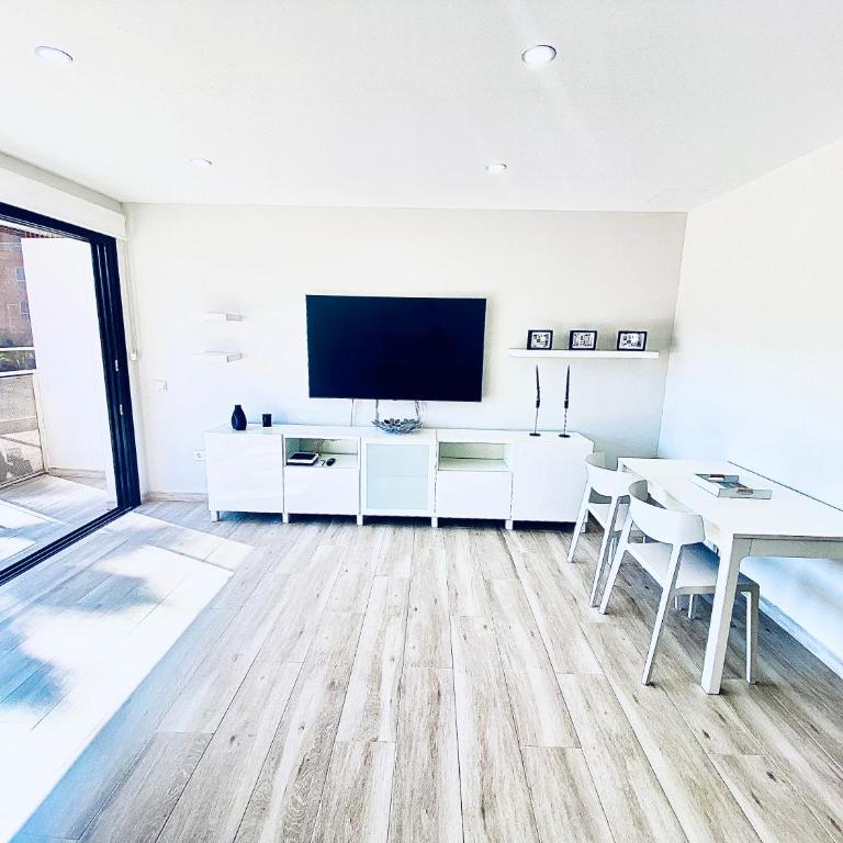 Diseño y comodidad en El Médano by Top Stay - Apartamento de 2 dormitorios - 4