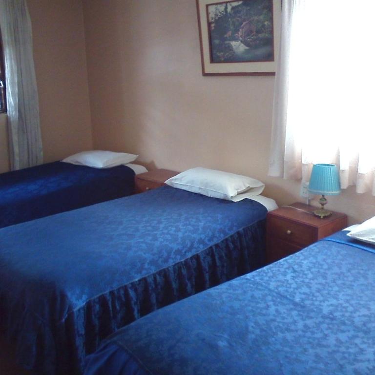Hostal Tres Máscaras - Habitación Triple - 4