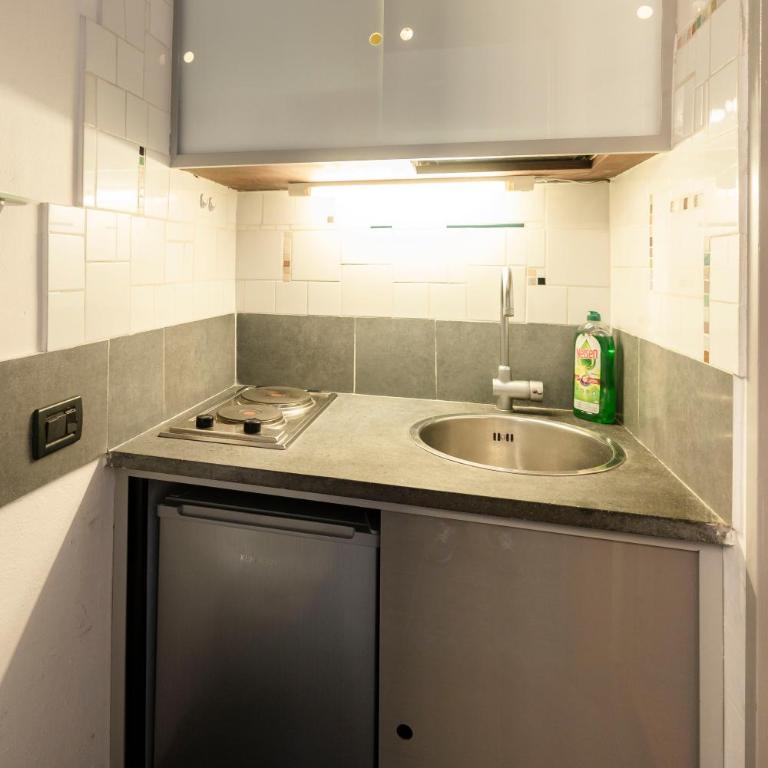 Loft in Stile Industrial - Stazione Centrale - Appartamento con 1 Camera da Letto - 12