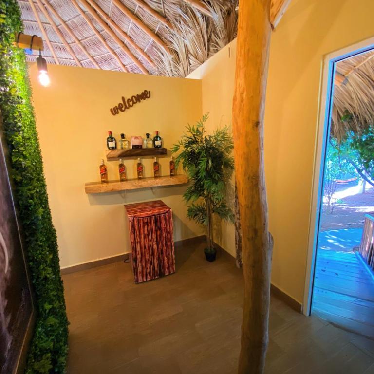 Palm Valley Cabins - Deluxe Family Room - 7