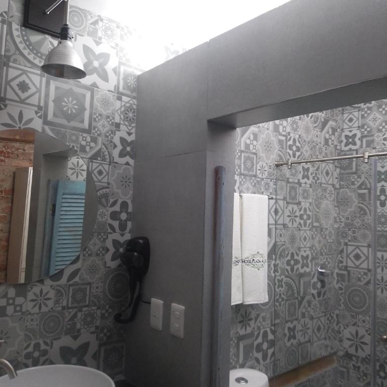 Hotel Sonno Plaza Allende - Deluxe Room - 2