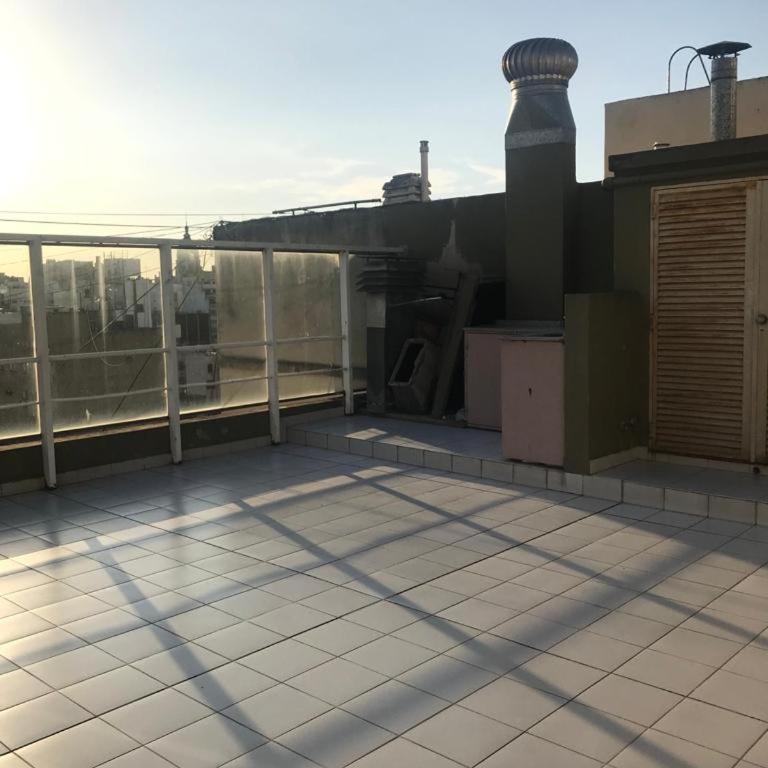 Amplio ambiente y medio luminoso c pileta en el edificio para 4 personas con cama doble y un sillón cama también doble - Apartamento de 1 dormitorio - 5